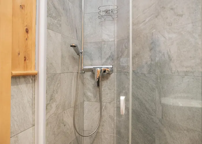 Chesa Vadret 12 By Interhome Appartement